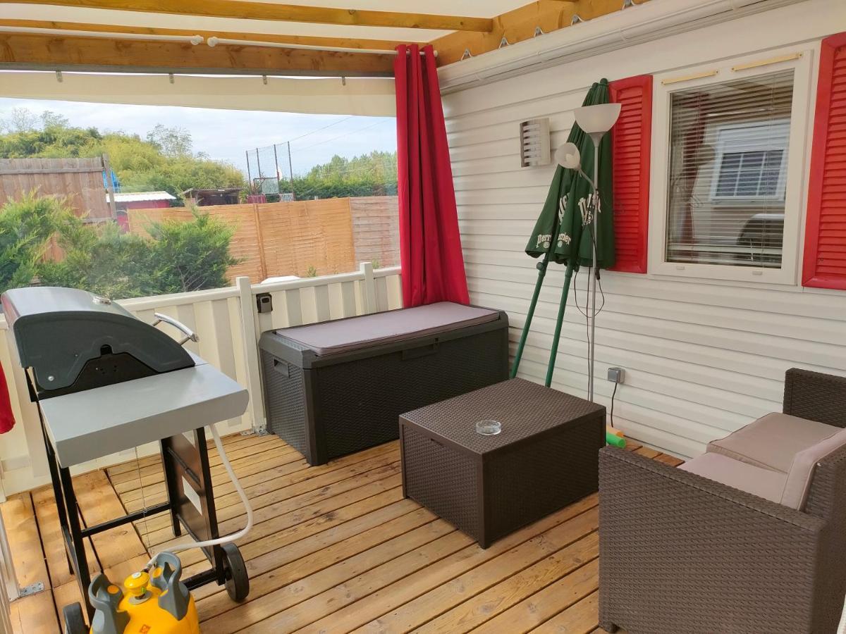 Mobil Home Climatise Au Domaine Lalande A 米尼赞海滩 外观 照片